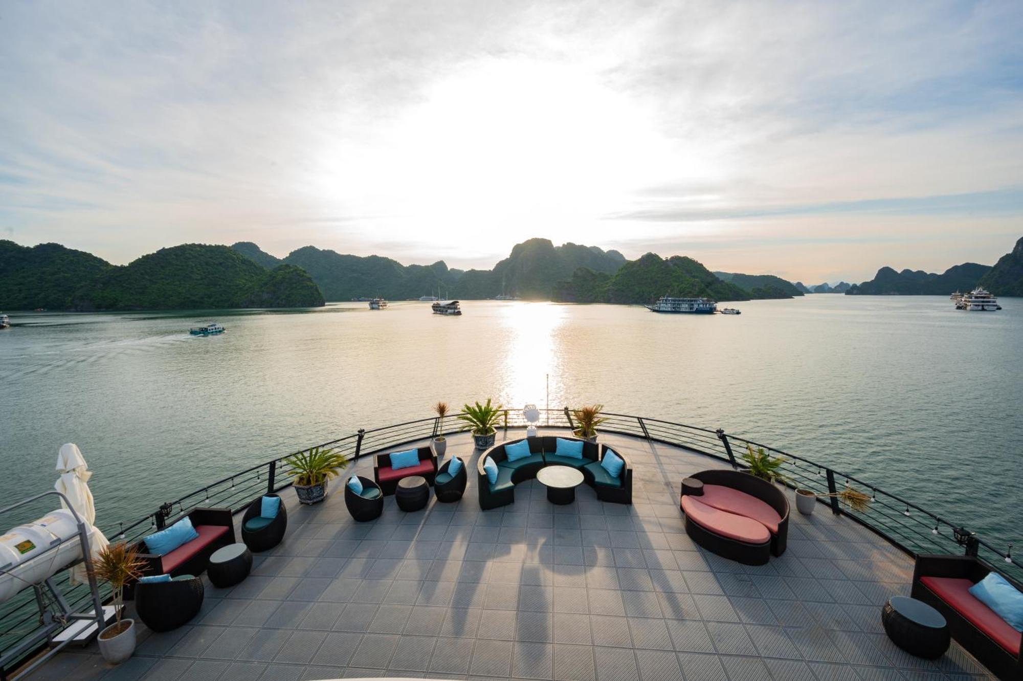 Velar Of The Sea Hotel Ha Long Exterior foto